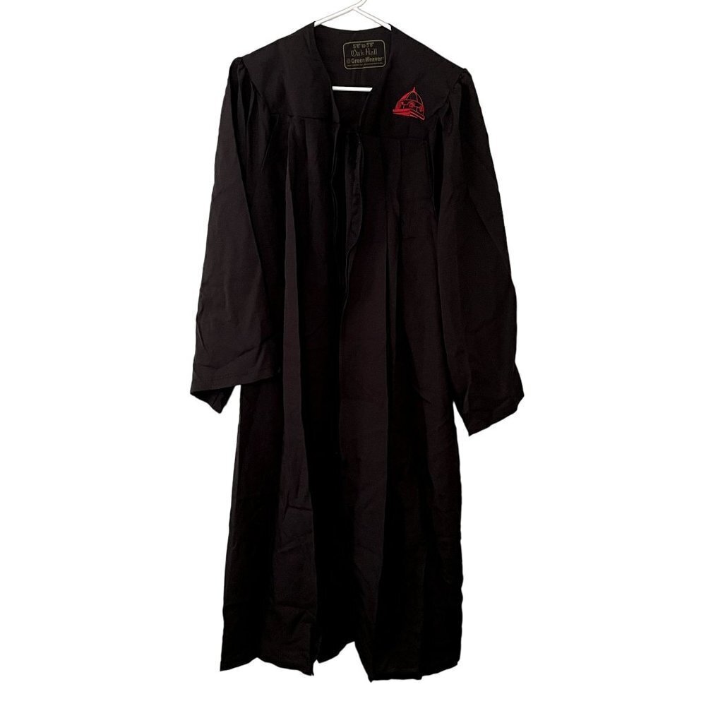 Oak Hall GreenWeaver Graduation Gown 5'6"-5'8" Black Women Recycled Material